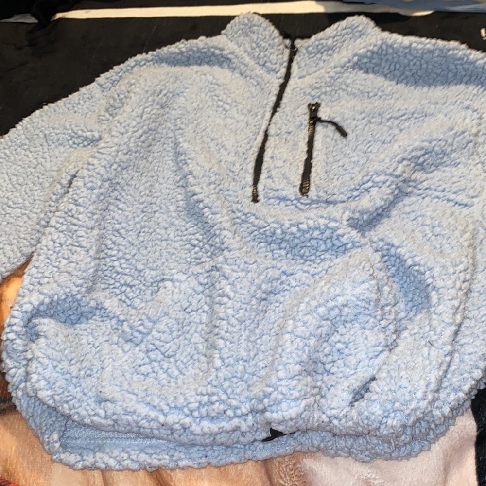 Fuzzy jacket - Picture 2 of 4